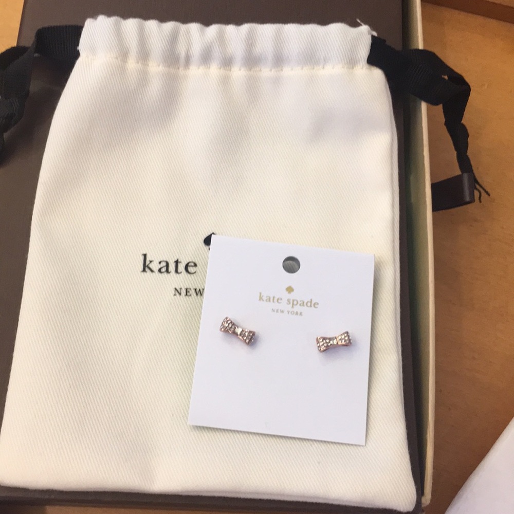 BRAND NEW!!! 🎀 Kate spade earrings never worn